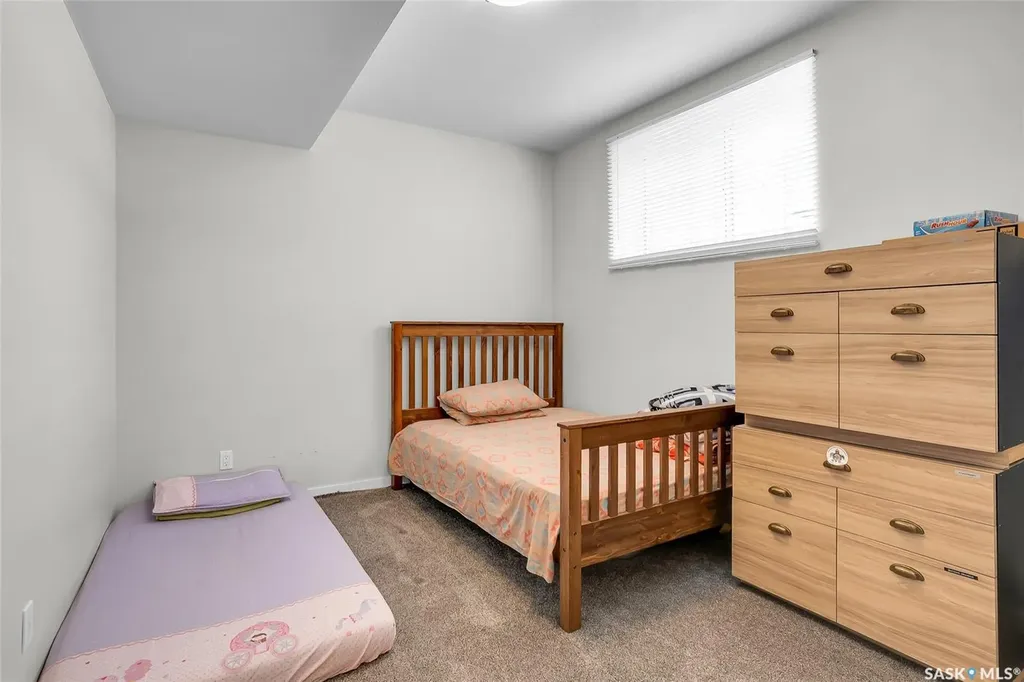 814 Werschner Court Saskatoon SK S7V 0G7