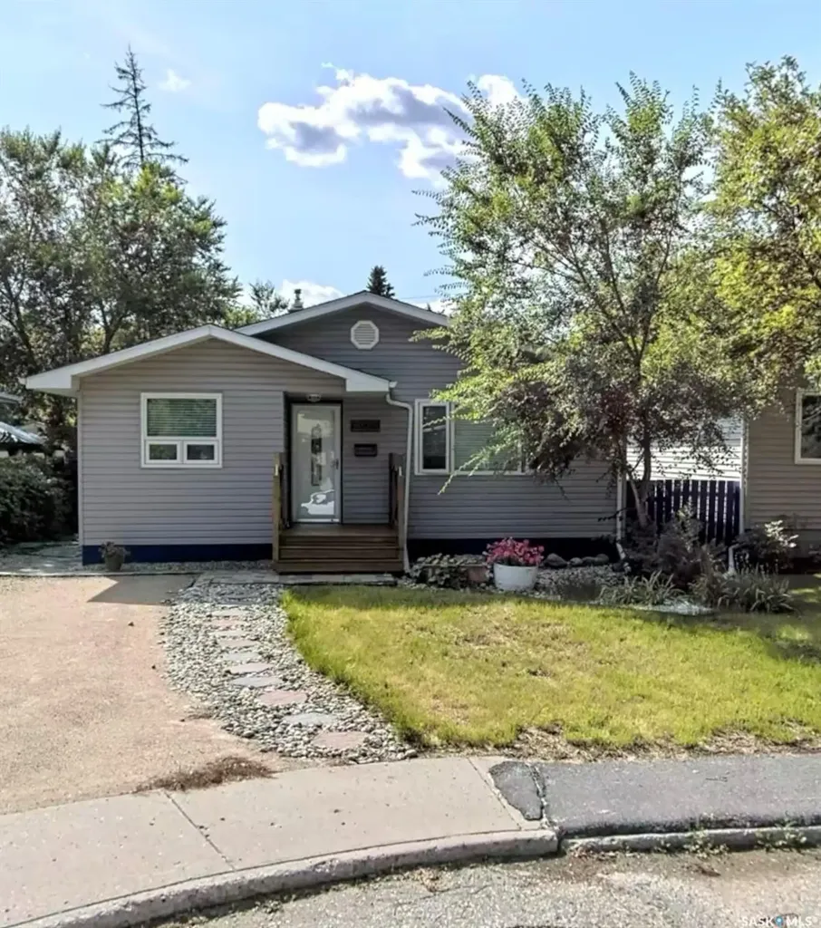 2908 Argyle Street Regina SK S4S 2A9