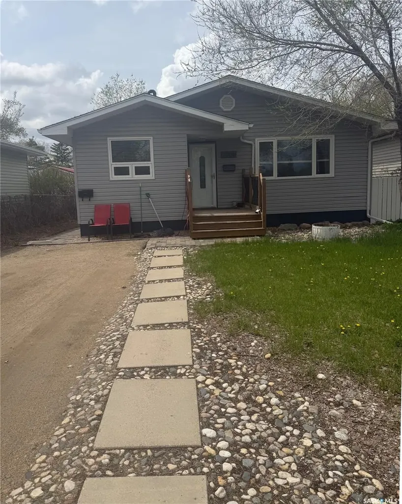 2908 Argyle Street Regina SK S4S 2A9