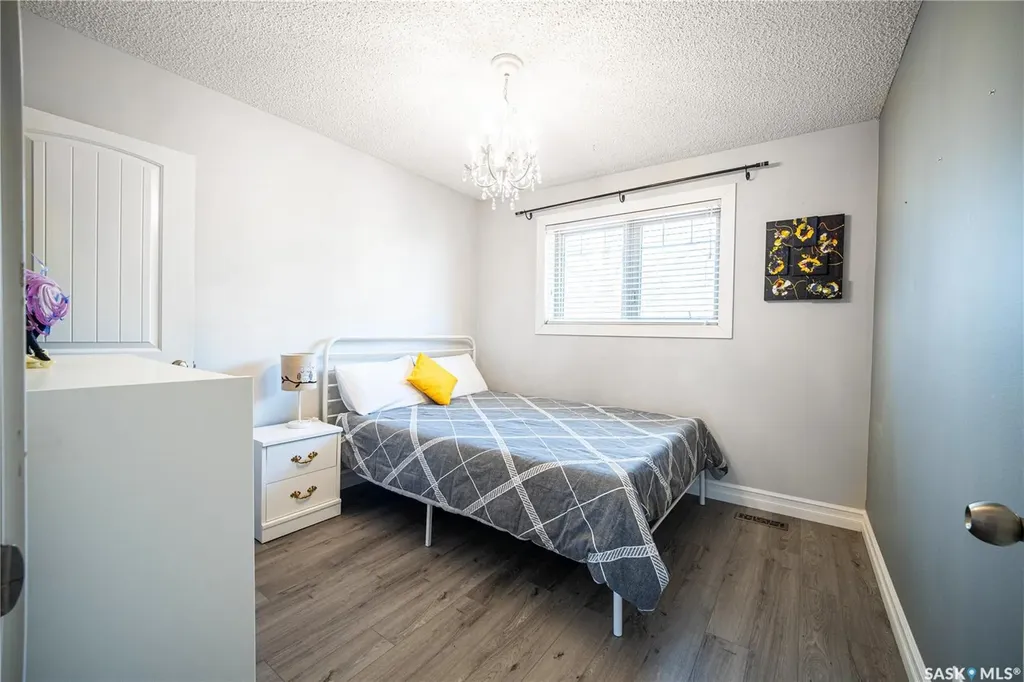 435 Christopher Road Saskatoon SK S7J 3S1
