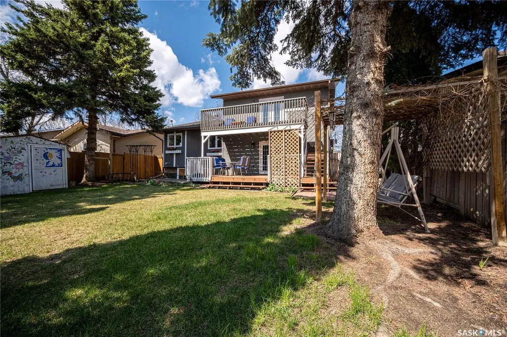 435 Christopher Road Saskatoon SK S7J 3S1