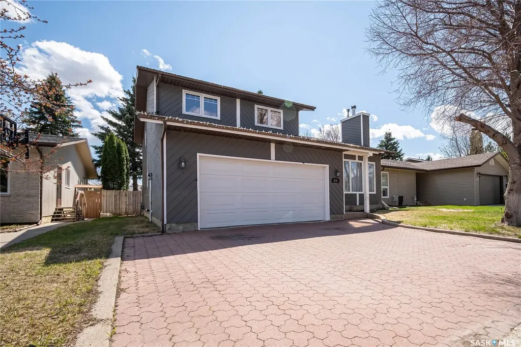 435 Christopher Road Saskatoon SK S7J 3S1