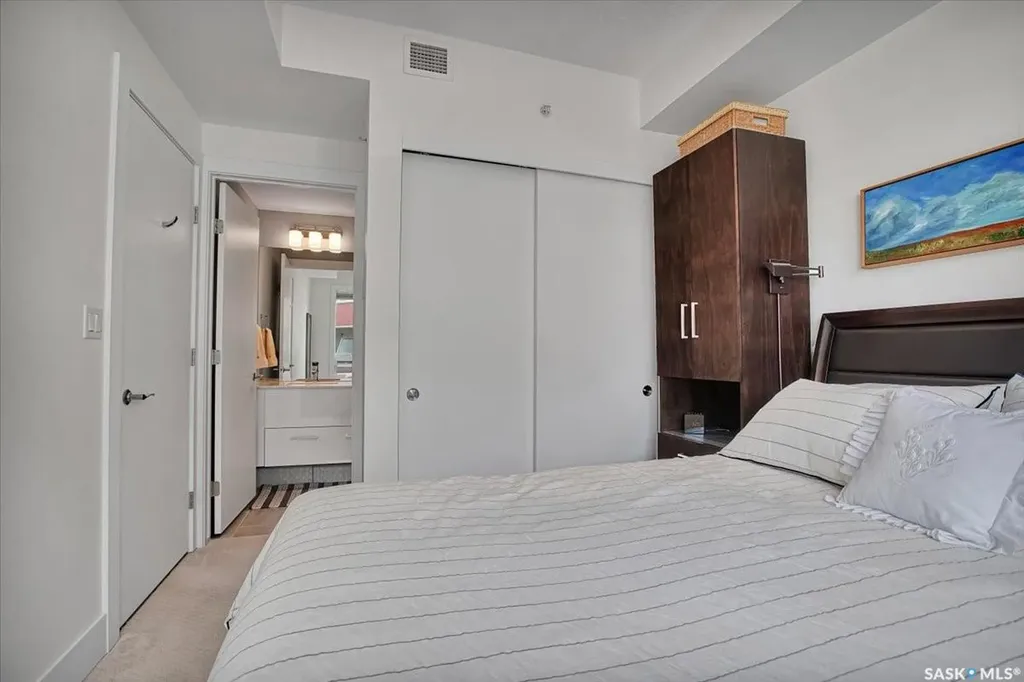 404 C Avenue S Saskatoon SK S7M 5M9