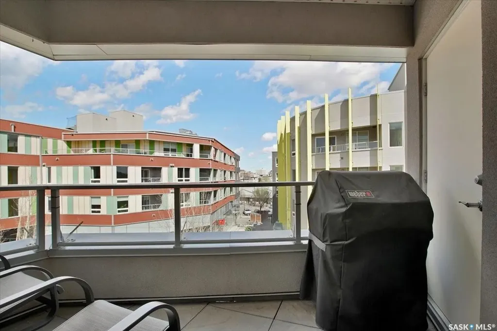 404 C Avenue S Saskatoon SK S7M 5M9