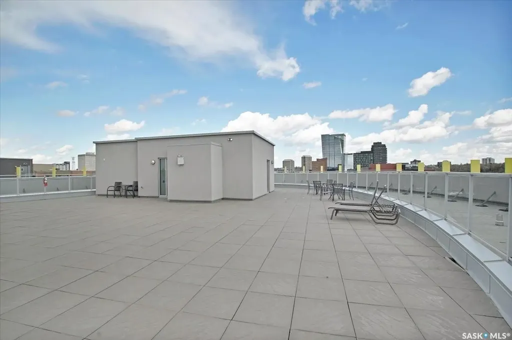 404 C Avenue S Saskatoon SK S7M 5M9