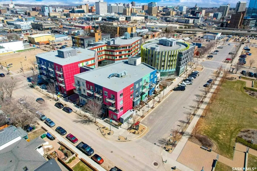 404 C Avenue S Saskatoon SK S7M 5M9