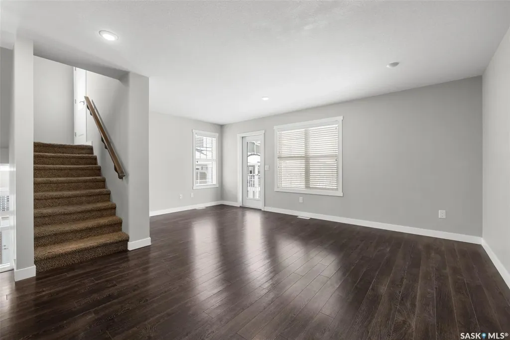 1220 Pringle Way Saskatoon SK S7T 0X5
