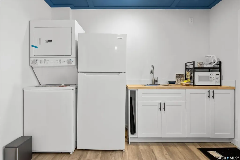 1220 Pringle Way Saskatoon SK S7T 0X5