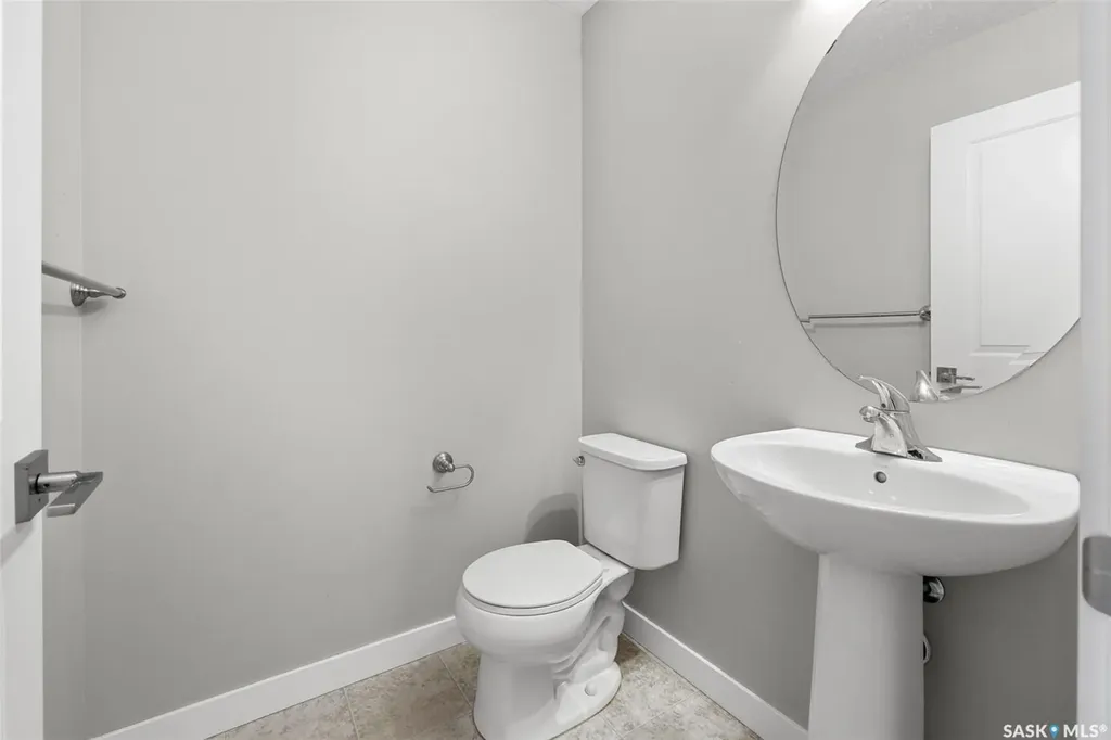 1220 Pringle Way Saskatoon SK S7T 0X5