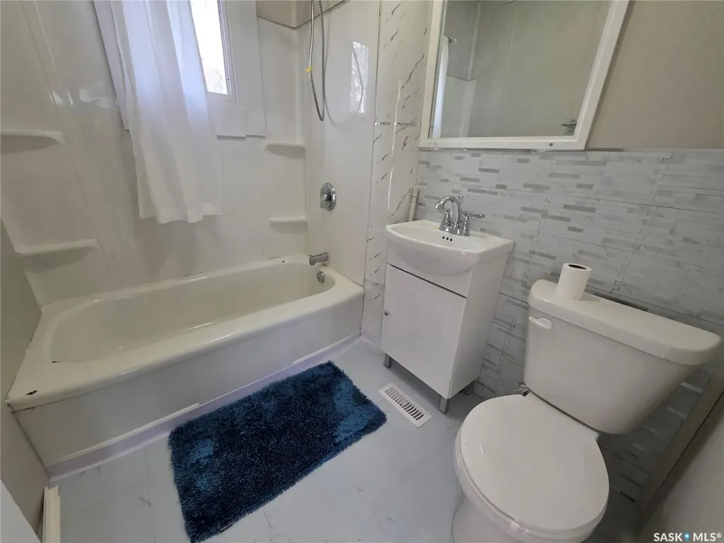 478 3rd Avenue NW Swift Current SK S9H 0S5