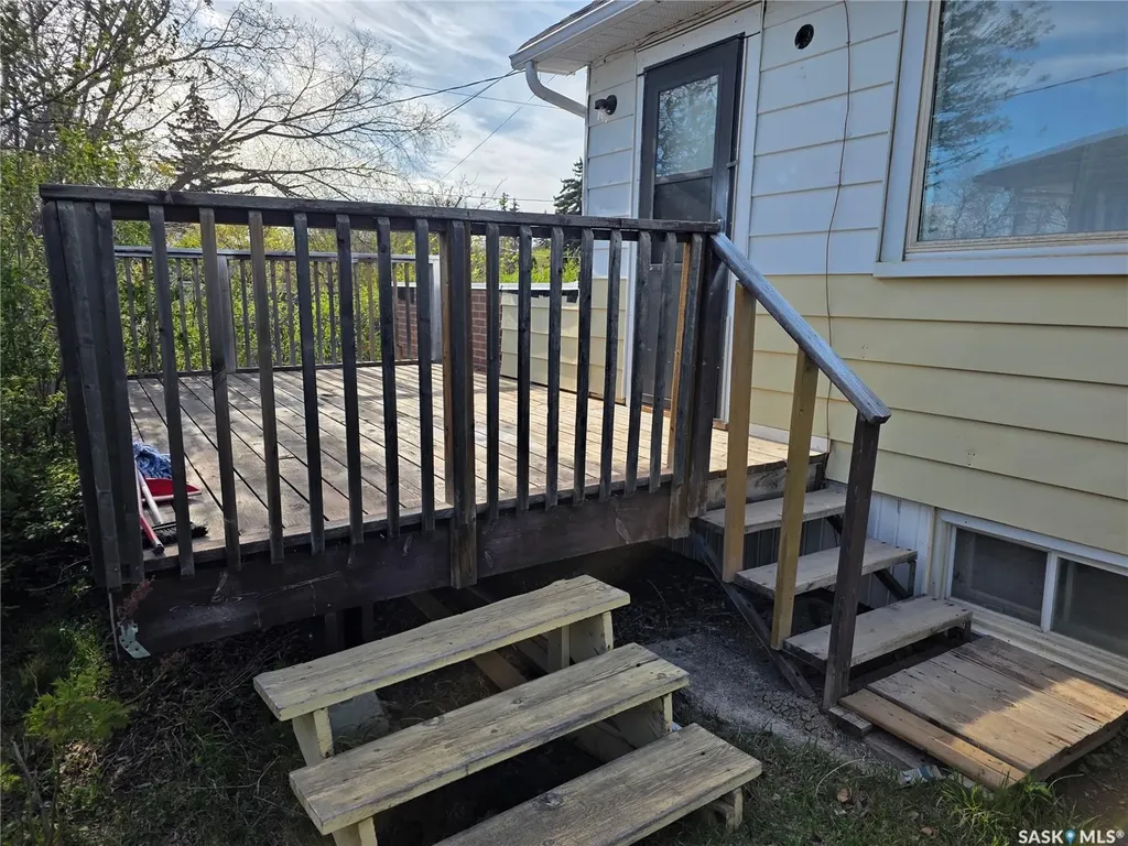 478 3rd Avenue NW Swift Current SK S9H 0S5