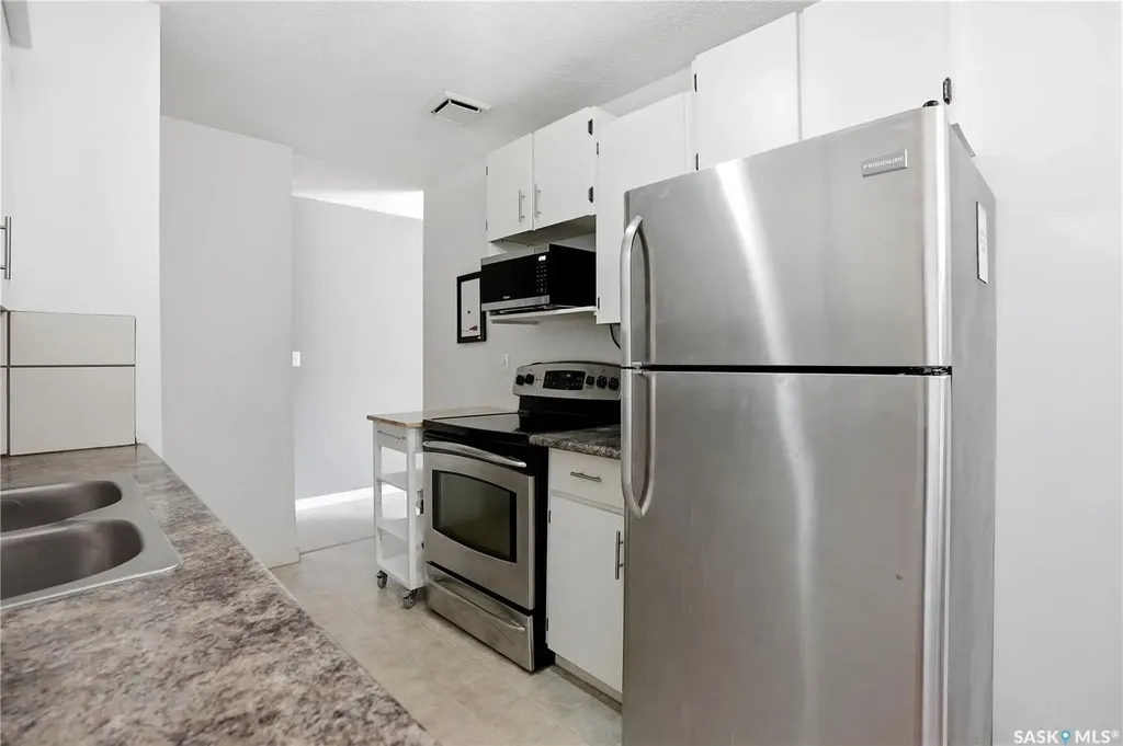 4174 Castle Road Regina SK S4S 6A4