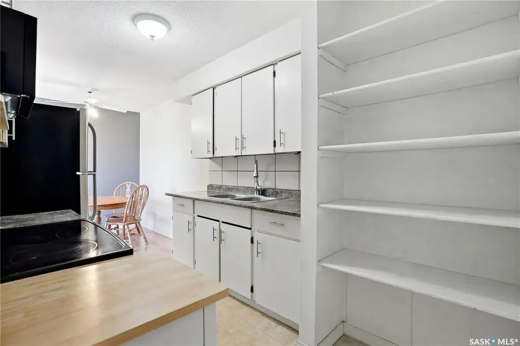 4174 Castle Road Regina SK S4S 6A4