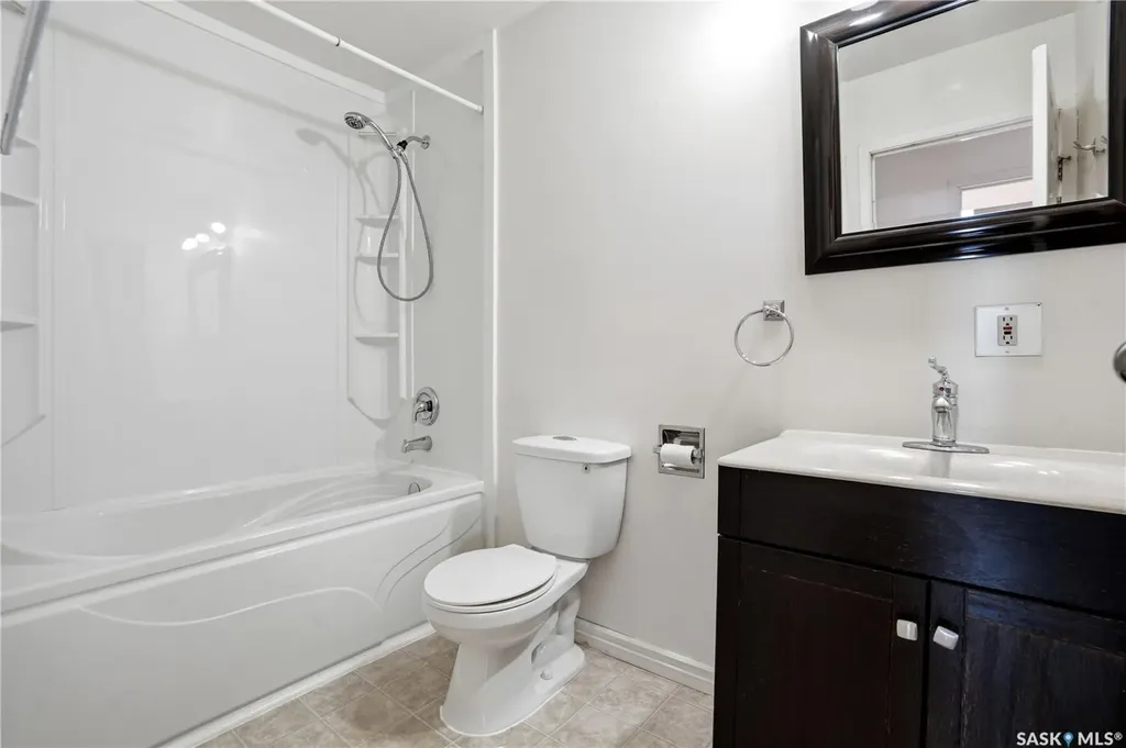 4174 Castle Road Regina SK S4S 6A4