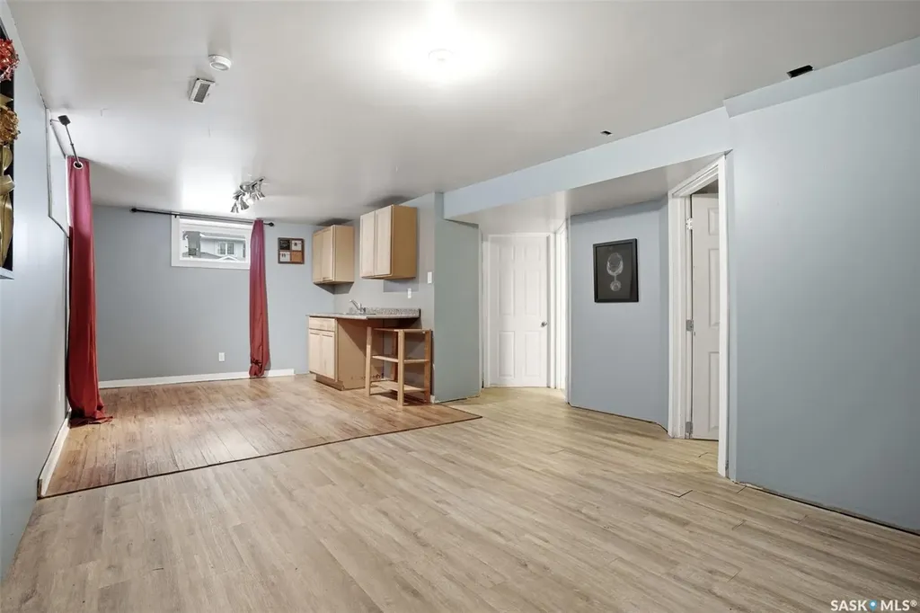 2249 Atkinson Street Regina SK S4N 3X2
