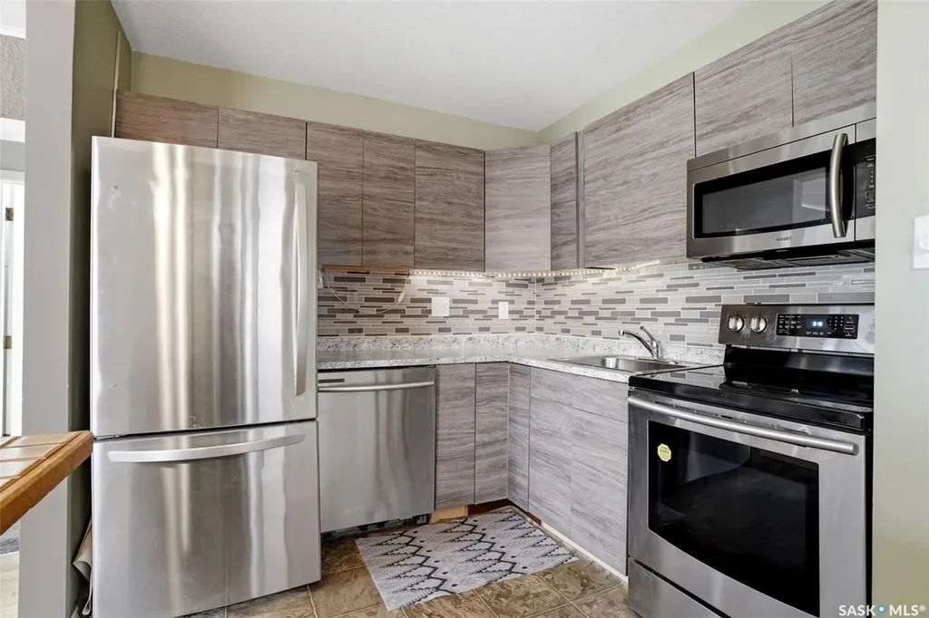 2249 Atkinson Street Regina SK S4N 3X2