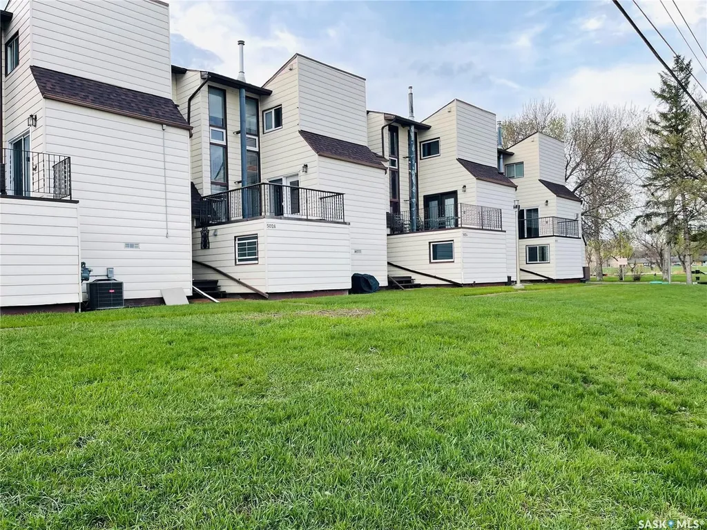 5026 10th Avenue Regina SK S4T 7P4