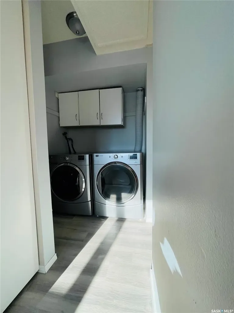 5026 10th Avenue Regina SK S4T 7P4