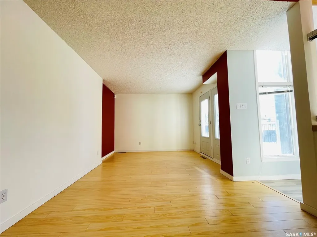 5026 10th Avenue Regina SK S4T 7P4