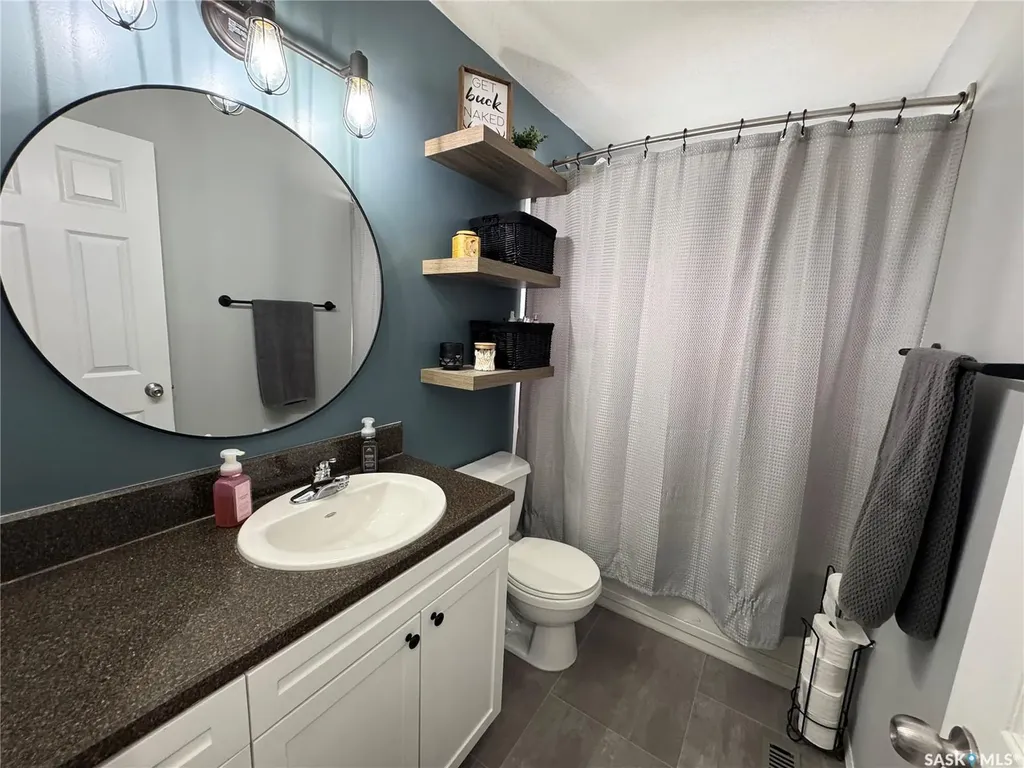 43 Marshall Crescent Regina SK S4R 4Y8