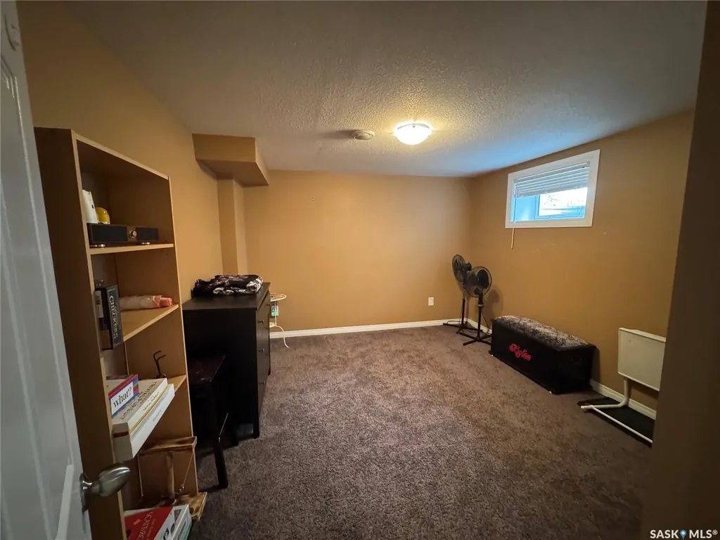 43 Marshall Crescent Regina SK S4R 4Y8