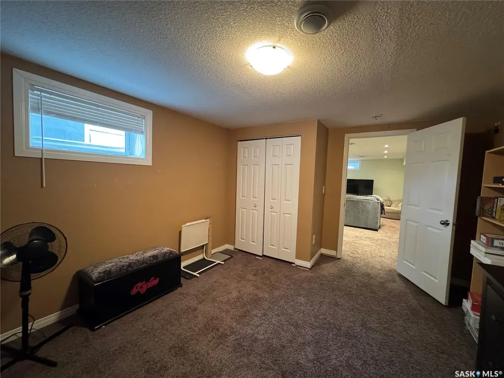 43 Marshall Crescent Regina SK S4R 4Y8