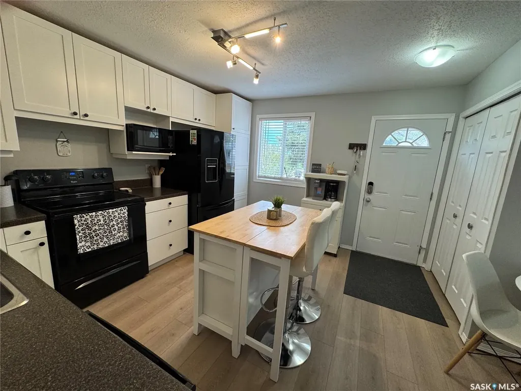 43 Marshall Crescent Regina SK S4R 4Y8