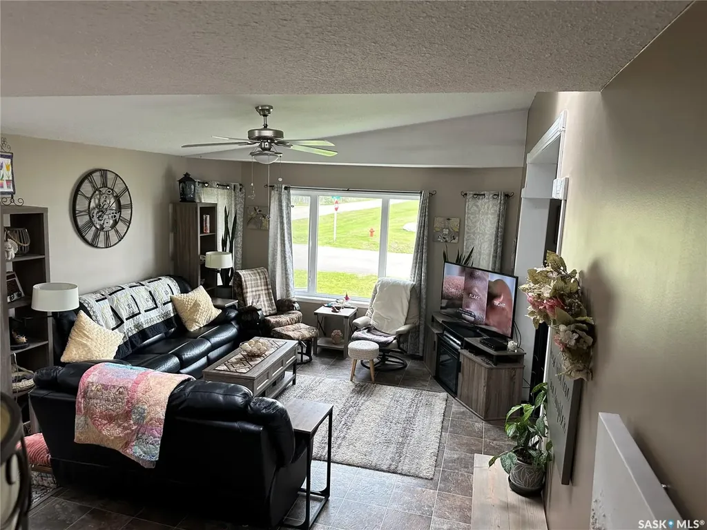 228 6th Avenue N Big River SK S0J 0E0