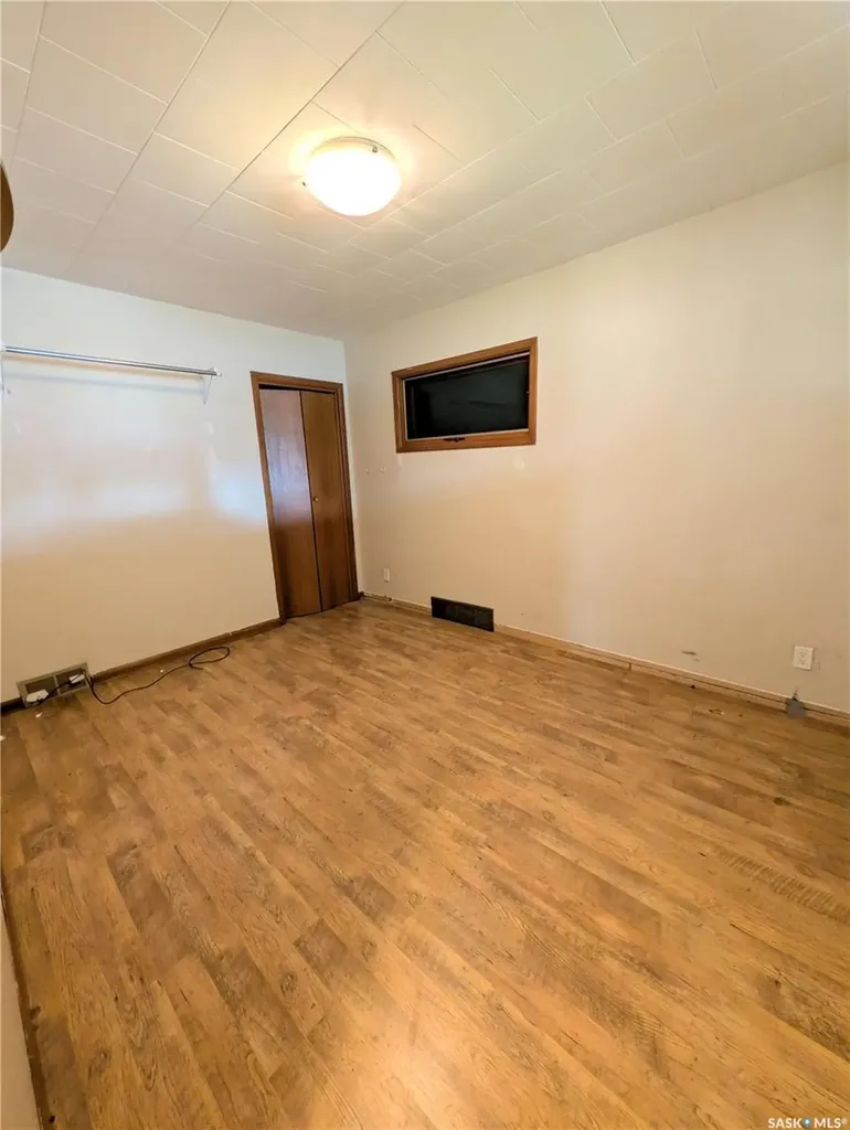 4366 Price Avenue Gull Lake SK S0N 1A0