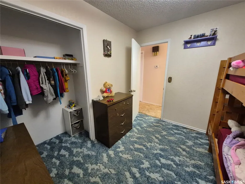10 Yandeau Crescent Radville SK S0C 2G0