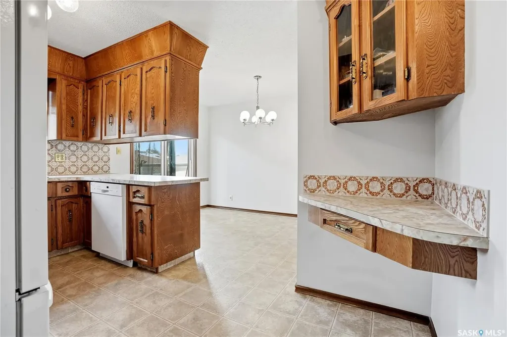43 Springstein Avenue Regina SK S4R 7J4