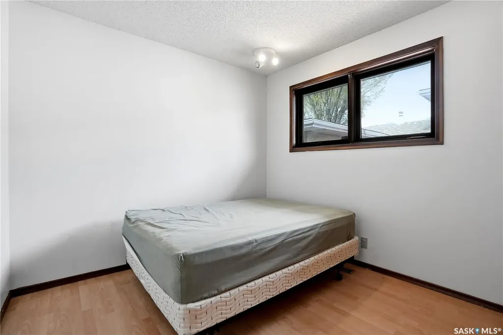 43 Springstein Avenue Regina SK S4R 7J4