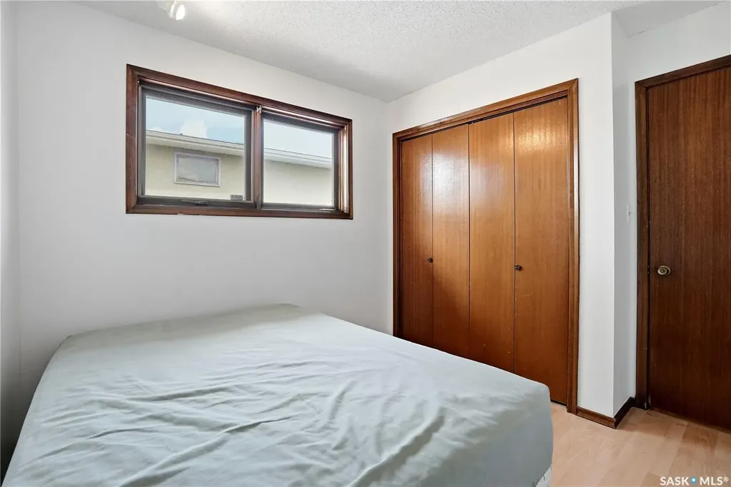 43 Springstein Avenue Regina SK S4R 7J4