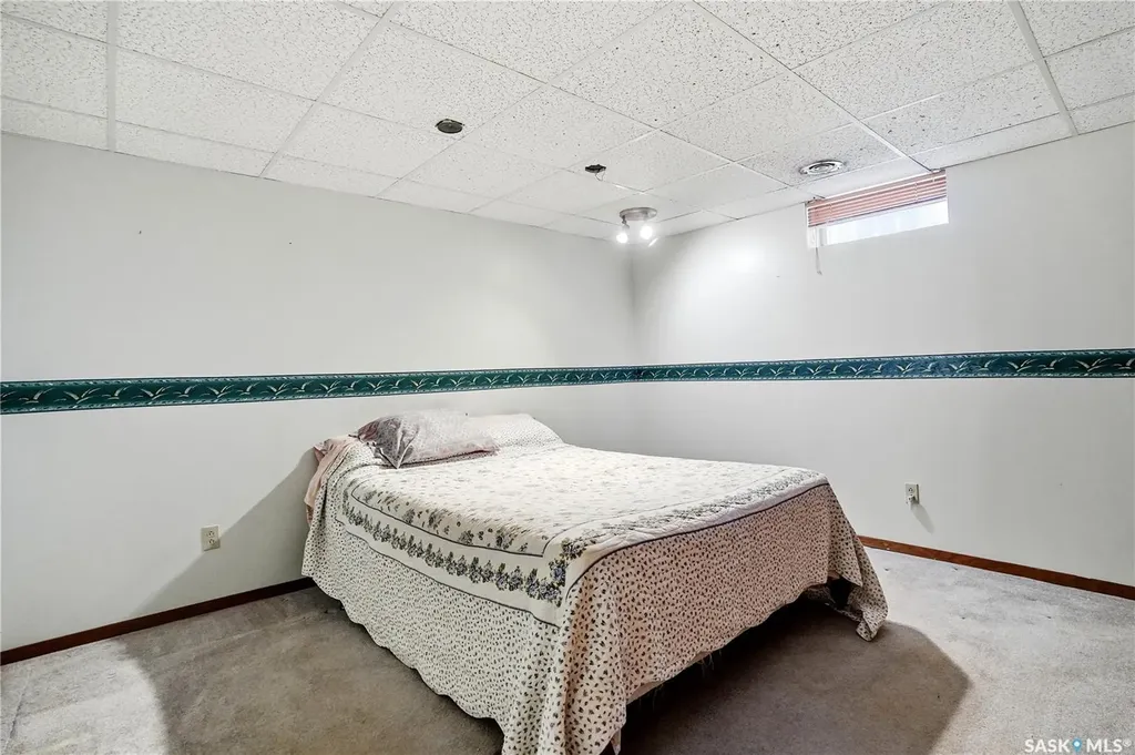 43 Springstein Avenue Regina SK S4R 7J4