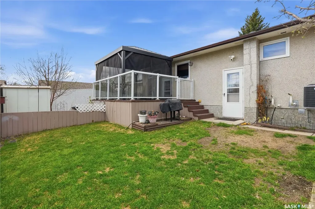 43 Springstein Avenue Regina SK S4R 7J4
