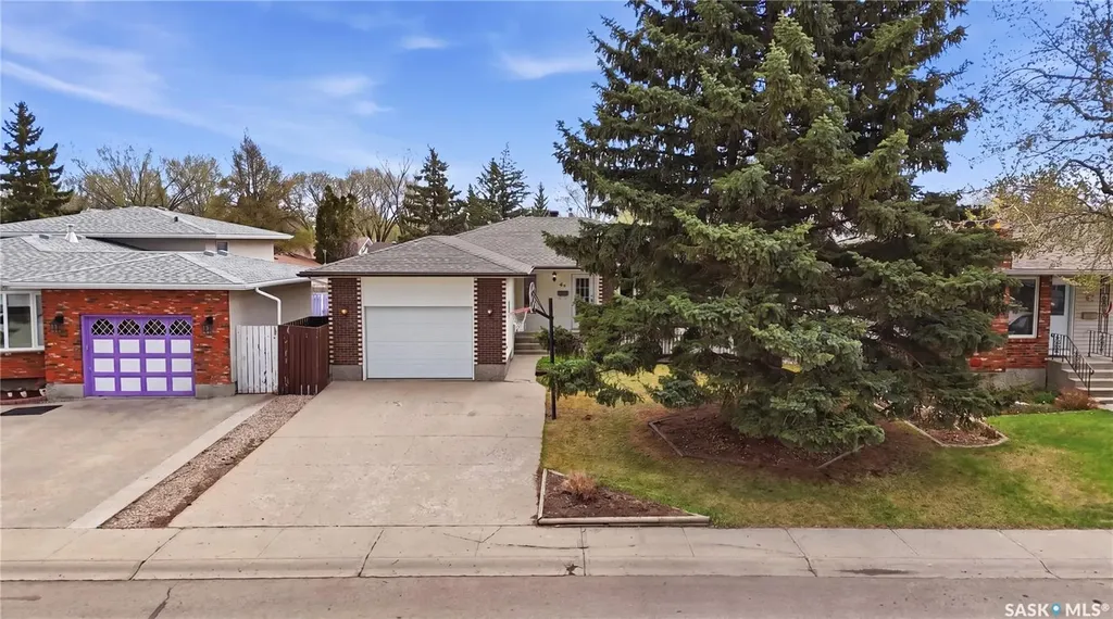 43 Springstein Avenue Regina SK S4R 7J4
