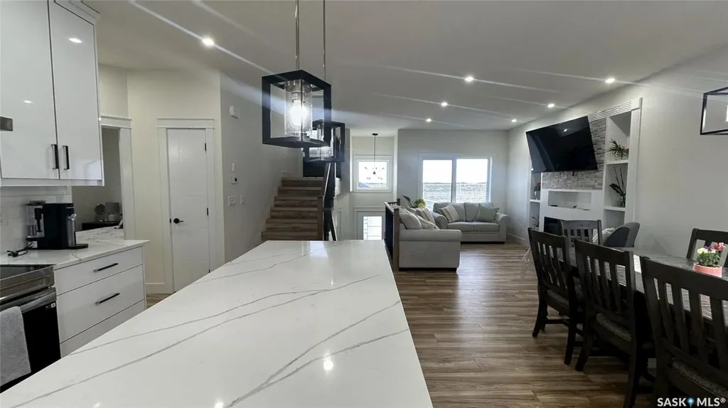 2535 Rosewood Drive Saskatoon SK S7V 0L8