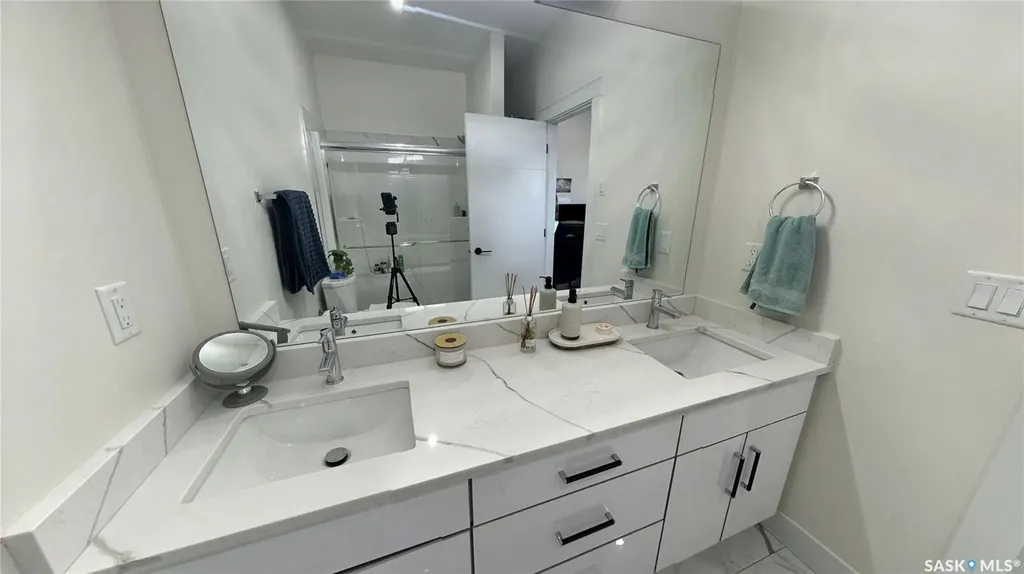 2535 Rosewood Drive Saskatoon SK S7V 0L8