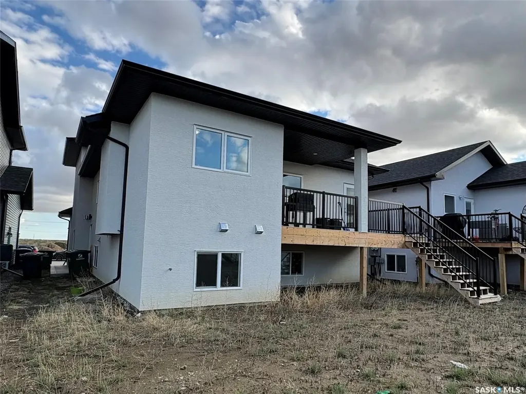 2535 Rosewood Drive Saskatoon SK S7V 0L8
