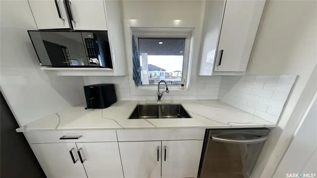 2535 Rosewood Drive Saskatoon SK S7V 0L8