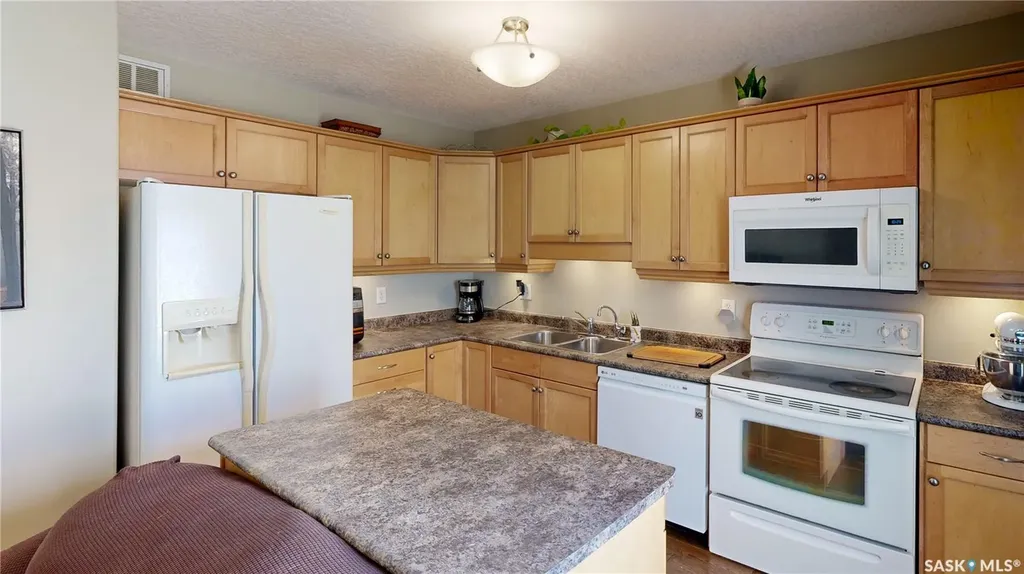 22 Qu'appelle Crescent Balgonie SK S0G 0E0