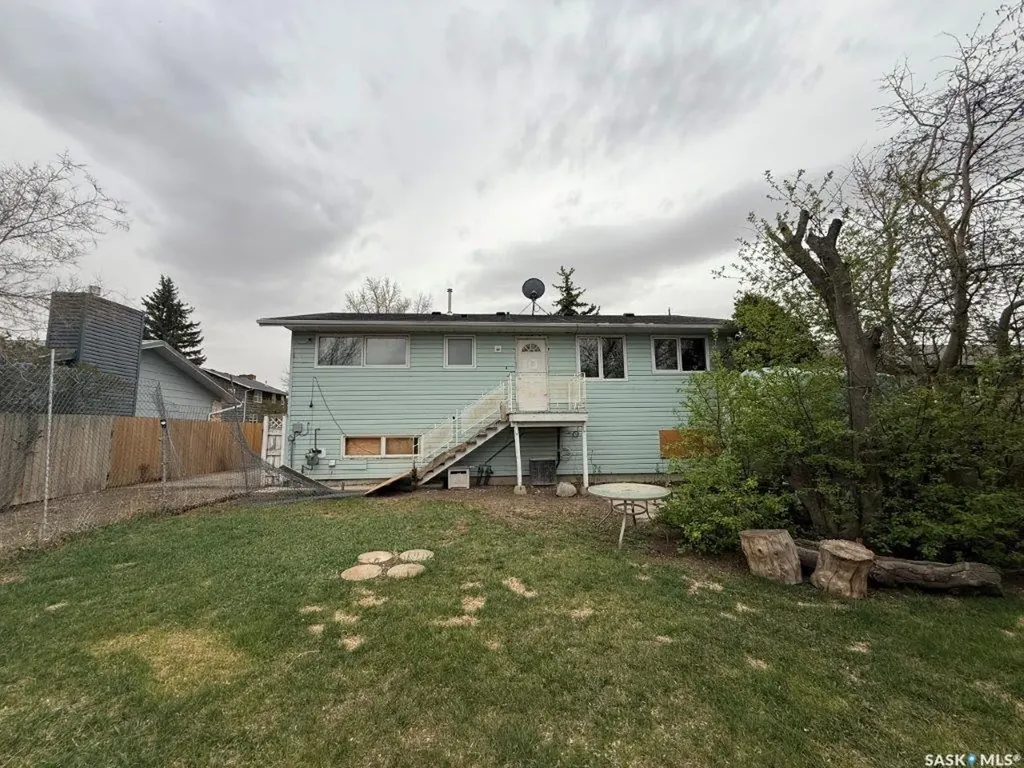 12 Queen Drive Kindersley SK S0L 1S0