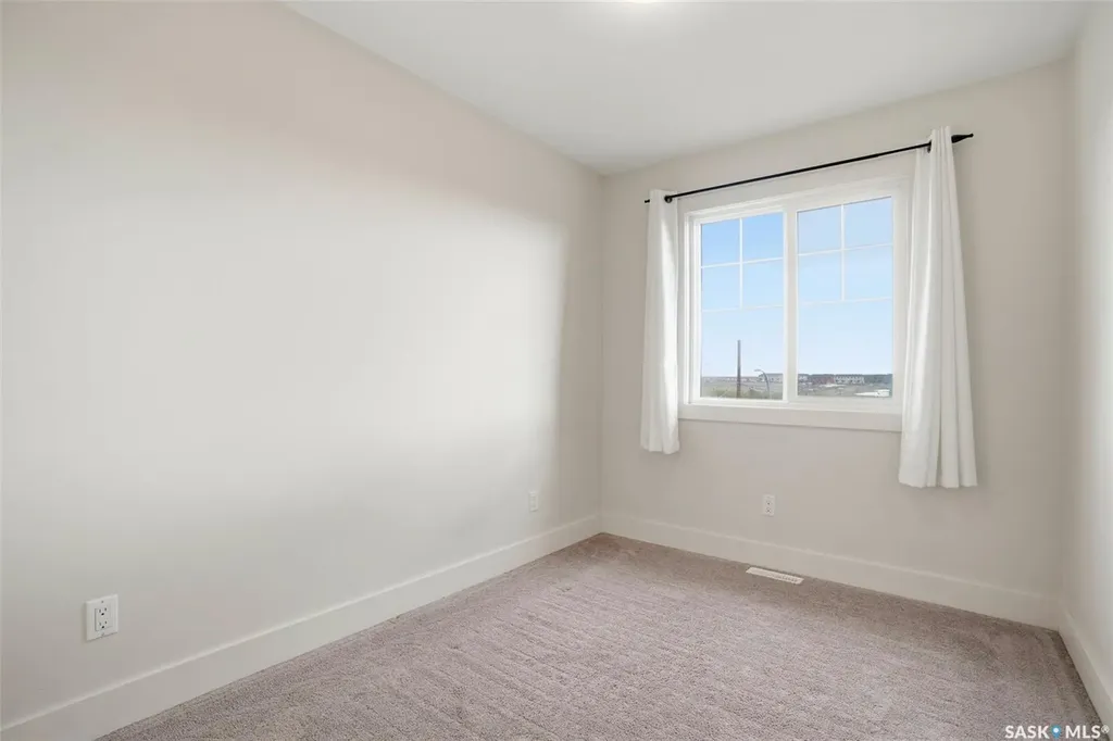 737 Meadows Boulevard Saskatoon SK S7V 0L3