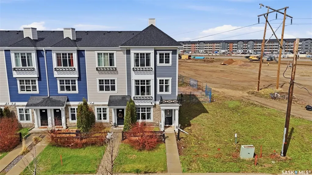 737 Meadows Boulevard Saskatoon SK S7V 0L3
