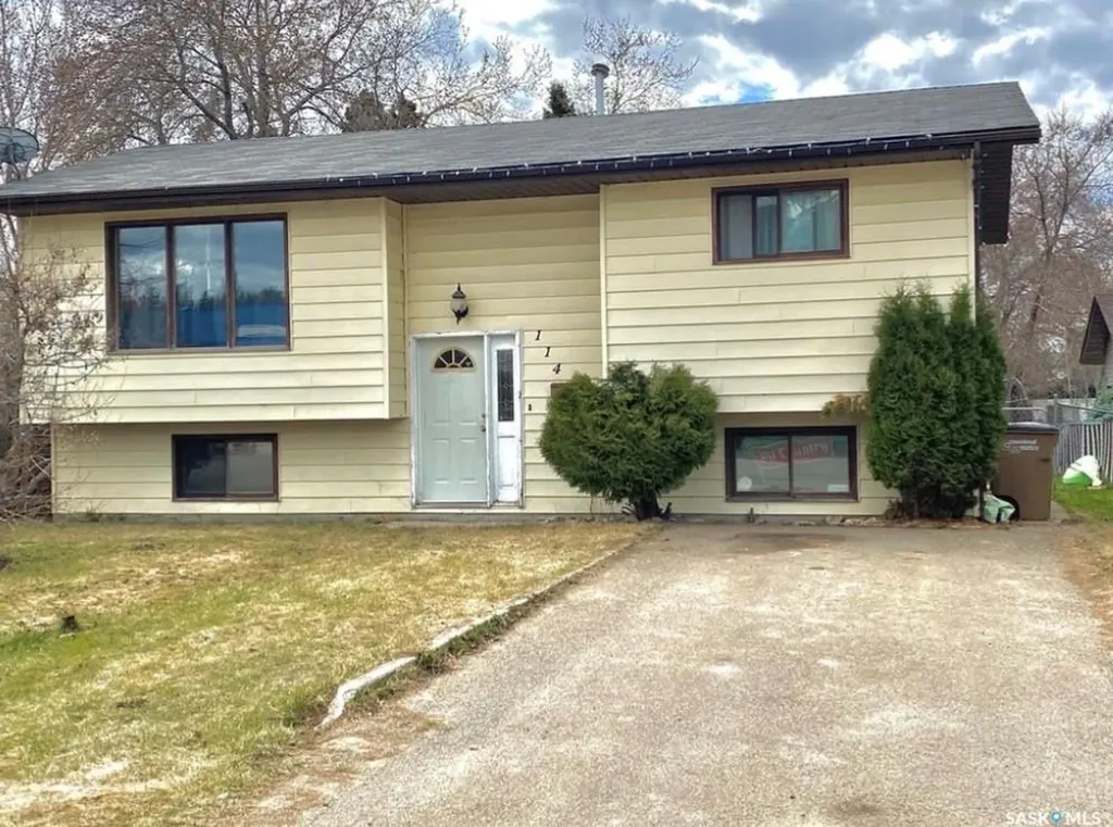 114 7th Avenue S Big River SK S0J 0E0