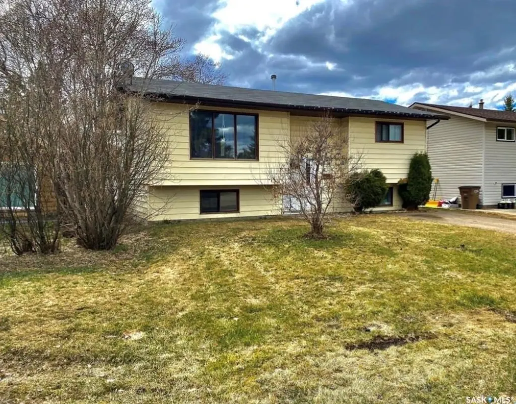114 7th Avenue S Big River SK S0J 0E0