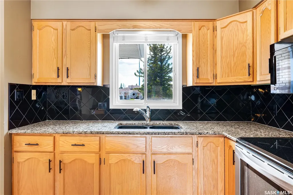 107 Rever Road Saskatoon SK S7T 0Y4