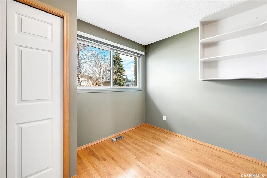 107 Rever Road Saskatoon SK S7T 0Y4