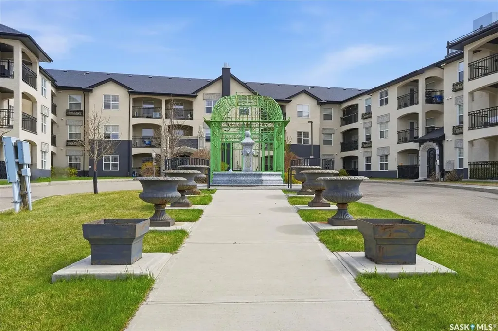 1640 Dakota Drive Regina SK S4Z 0A4