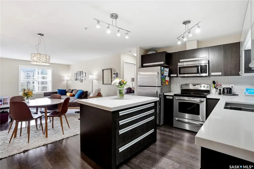 1640 Dakota Drive Regina SK S4Z 0A4
